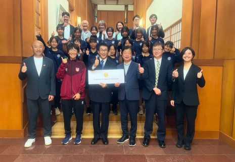 女子サッカー部 ミャンマーを訪問